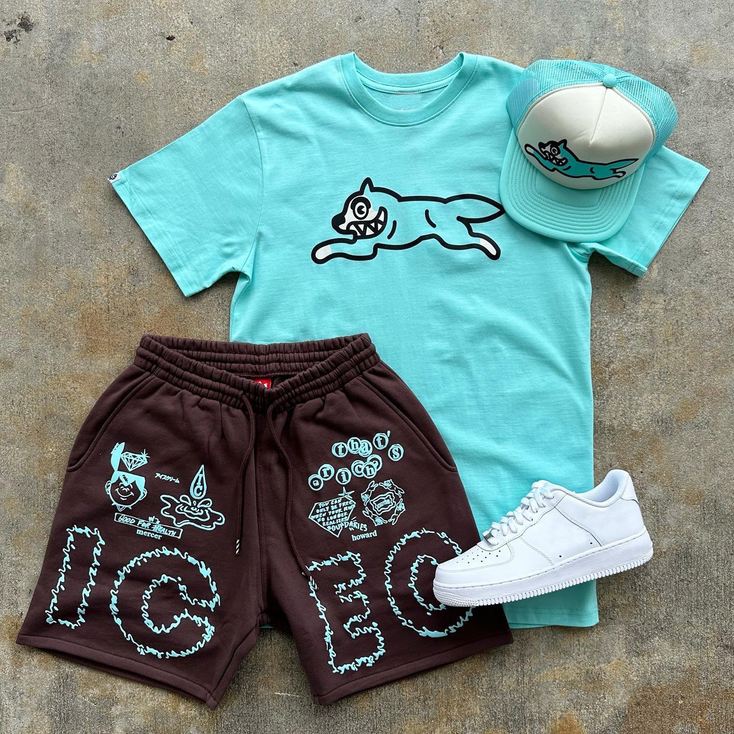 Fashionable preppy printed graphic T-shirt and shorts two-piece set