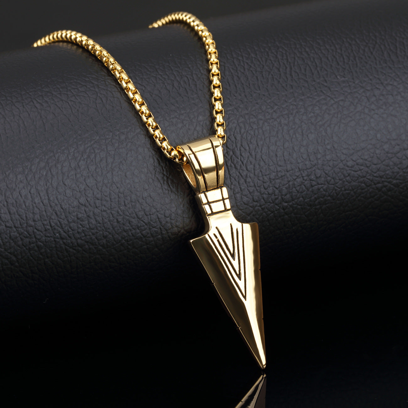 Fashion Personality Spearhead Pendant Street Hip Hop Necklace